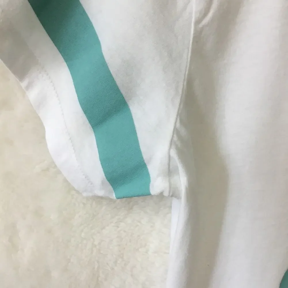 True Religion White V Neck T-shirt - Picture 3 of 5